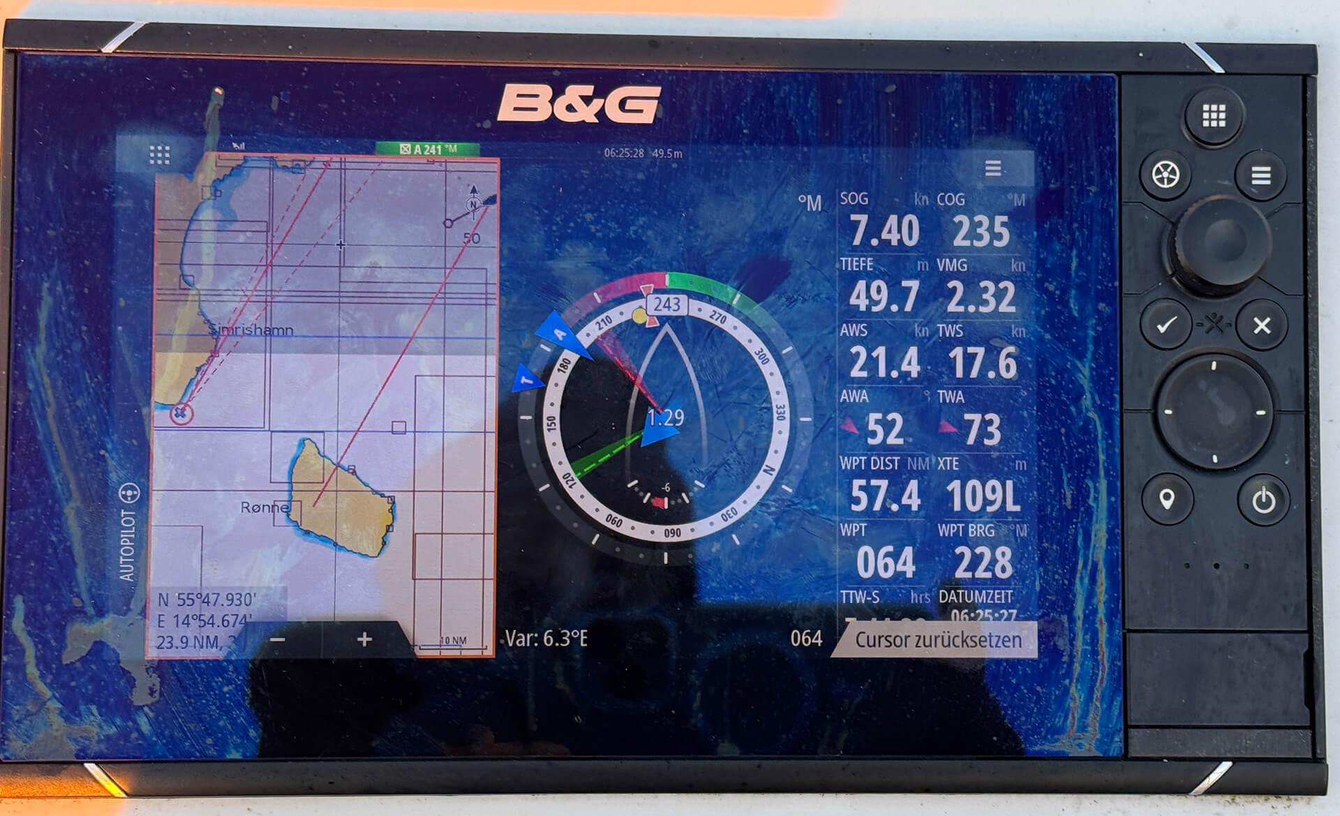 B&G Chart Plotter Zeus3